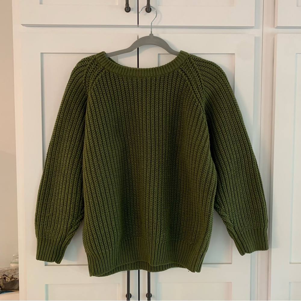 Green chunky knit sweater